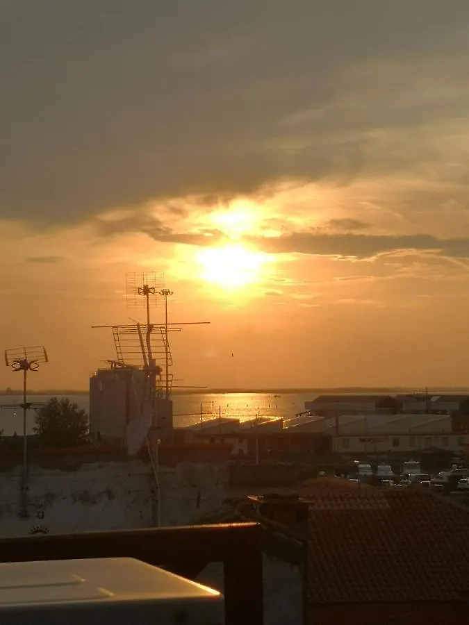 B&B Basta Bussare Chioggia 0*,  Italien