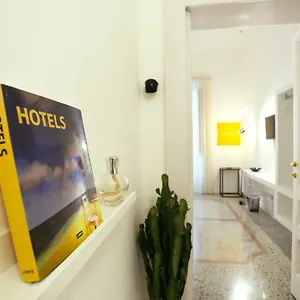 https://re-ruggero-rooms.catania-hotels.net